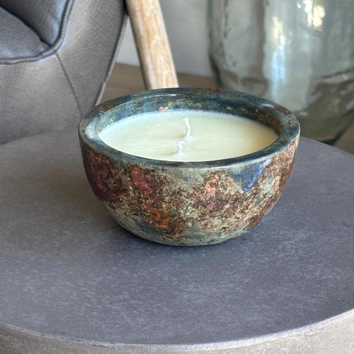 Handmade Ceramic Candle – Le Labo Lys - inspired Scent – Rustic Sage Green & Copper Glaze – Coco Soy Wax, Reusable Pottery Vessel - Vakili Art