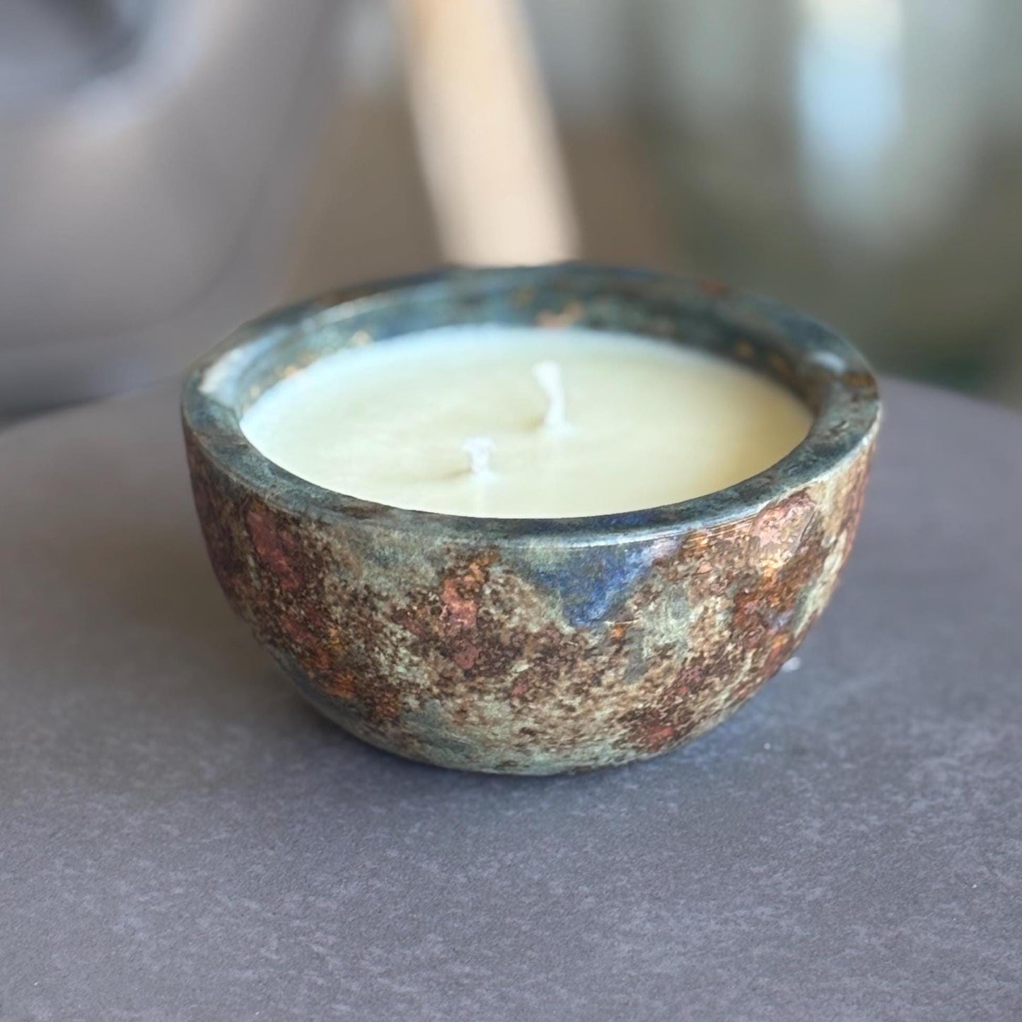 Handmade Ceramic Candle – Le Labo Lys - inspired Scent – Rustic Sage Green & Copper Glaze – Coco Soy Wax, Reusable Pottery Vessel - Vakili Art