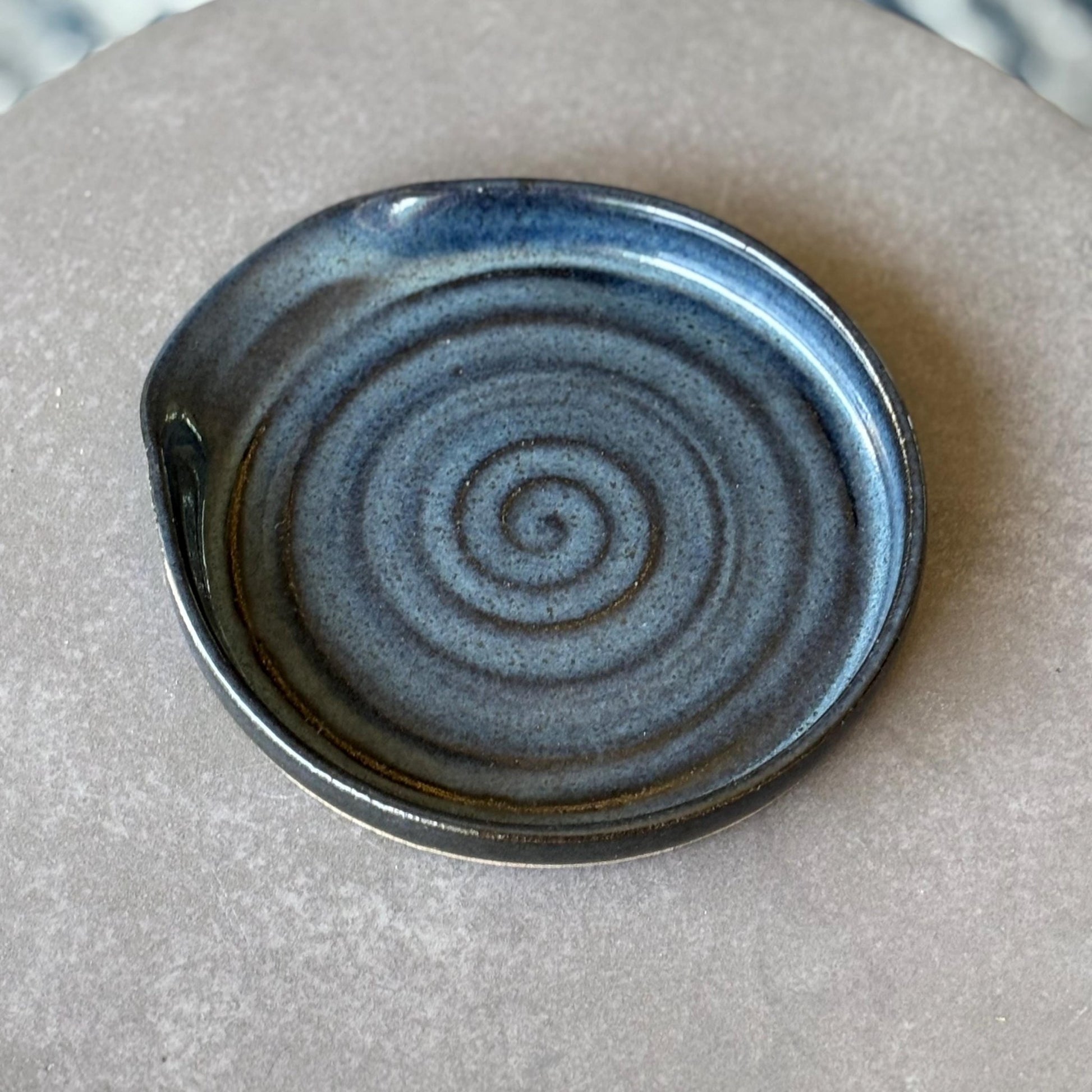 Handmade Ceramic Spoon Rest in Multiple Colors – Pottery Kitchen Utensil Holder - Vakili Art