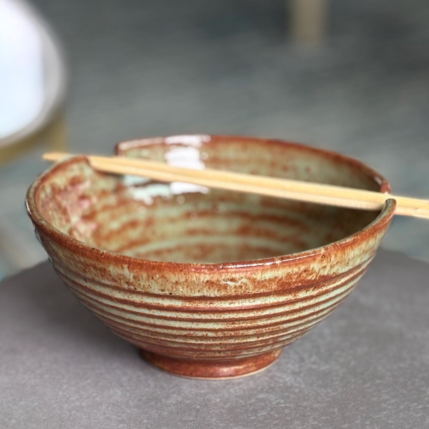 Handmade Ramen Bowl with Chopstick Rest Cutouts | Green and Rust Shino Ceramic Pottery Bowl - Vakili Art