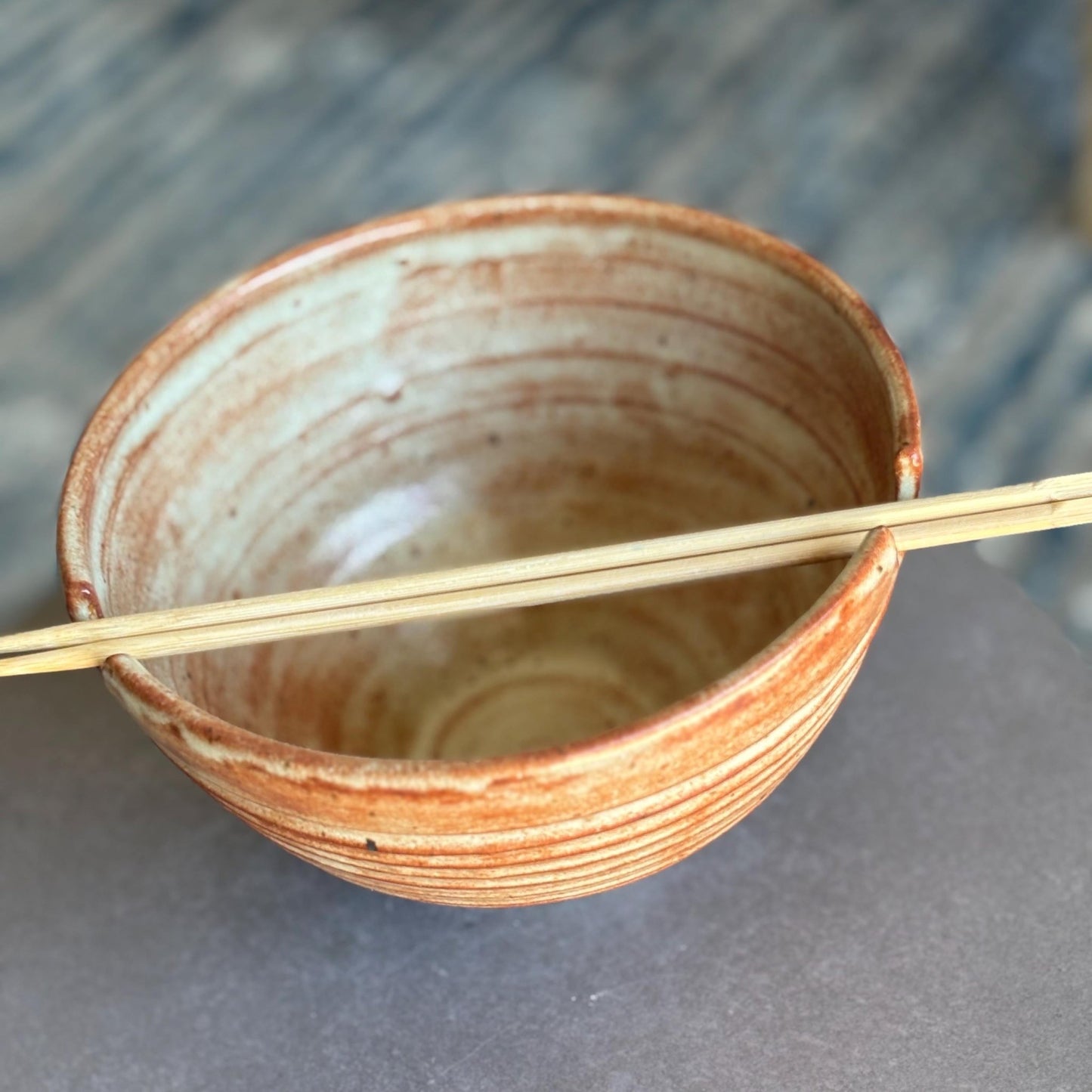Handmade Ramen Bowl with Chopstick Rest Cutouts | White and Rust Shino Ceramic Pottery Bowl - Vakili Art